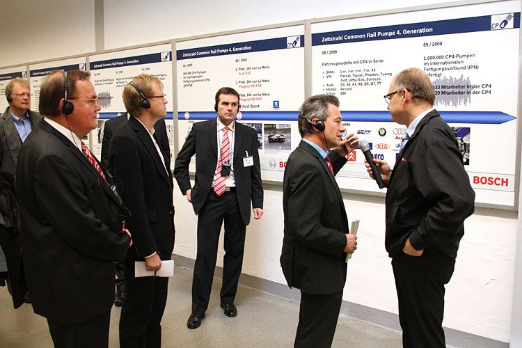 Die exklusive Werksbesichtigung bei Bosch in Feuerbach rundete den Lean & Green Summit 2013 ab. (Foto: Vogel Business Media)