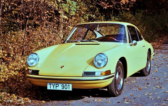 Im Urheberrechtsstreit um das Design des Porsche-911 (hier der erste Prototyp) ergeben sich neue Sachverhalte. Die Chance, dass die Tochter des ehemaligen Chefkonstrukteurs Komenda die geforderten Millionen bekommt, erhöht sich aber nur geringfügig. Hier mehr dazu.(Bild:  Porsche)