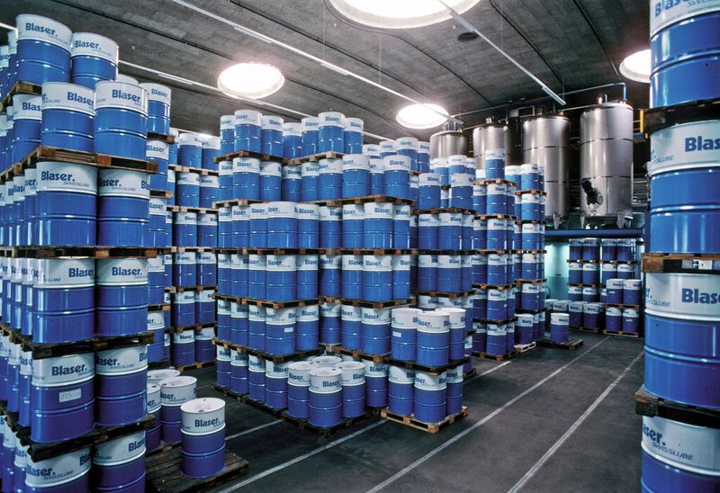 Die qualitativ hochwertigen Kühlschmierstoffe von Blaser Swisslube werden in Industrie, Gewerbe und Landwirtschaft eingesetzt. (Bild: Blaser)