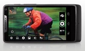 DIE KAMERA: HOHE FOTOQUALITÄT – HOHE GESCHWINDIGKEIT (Bild: Motorola)