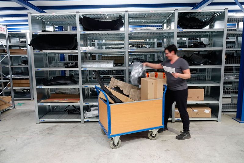 Die Hersteller von Kfz-Ersatzteilen erhöhen die Preise. Für geschützte Ersatzteile steigen die Kosten noch stärker, ermittelte der Gesamtverband der Deutschen Versicherungswirtschaft (GDV).(Bild:  Schreiner – VCG)