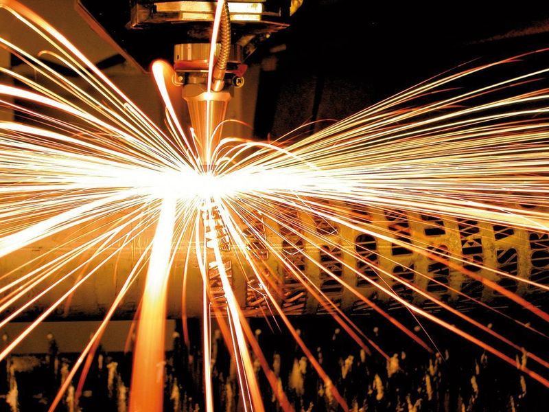 Meko setzt CO2-Laserschweißen bei der hochpräzisen Stentfertigung ein. Bild: Meko (Archiv: Vogel Business Media)