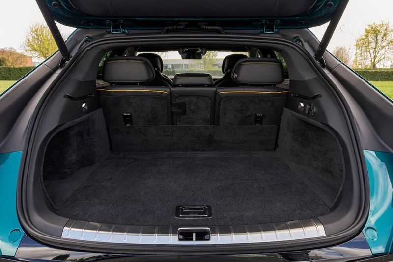 The Z9GT is also generous when it comes to luggage. (Image:Denza)