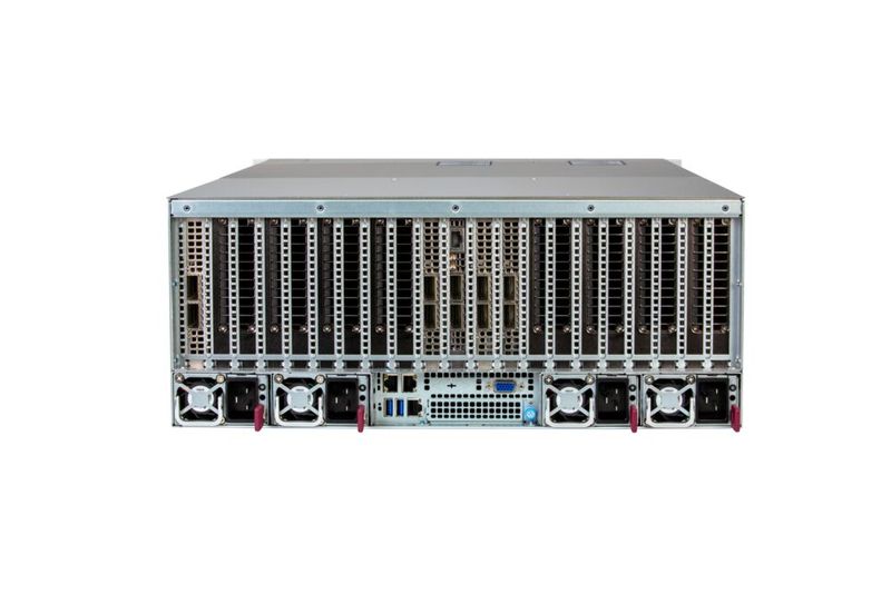 Die Rückseite des Primergy GX2550 M8s. Unten sind die vier 3200-Watt-Netzteile mit 3+1-Redundanz eingeschoben. (Bild: Fsas)