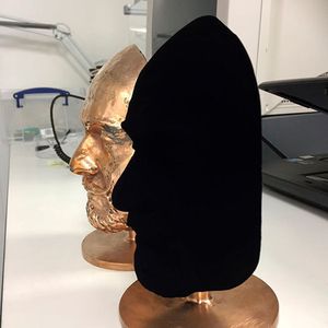 (Bild: Surrey Nanosystems)