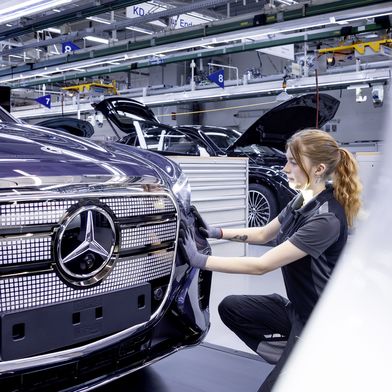 Der elektrisch angetriebene Mercedes-Benz GLC entsteht seit Anfang Mai in Bremen in Serie. (Bild: Mercedes-Benz)