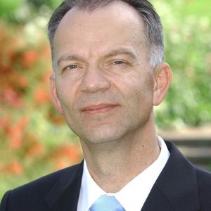 Der Autor Stefan Regniet ist geschäftsführender Partner und Gründer von Active Sourcing in Deutschland und der Schweiz.