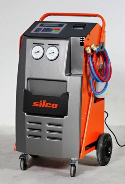Günstiges und zugleich robustes Einsteiger- bzw. Zweitgerät: Das „ACIx+“ von Eichstädt Elektronik mit klassischer R134a-Technik. (Foto: Eichstädt Elektronik)