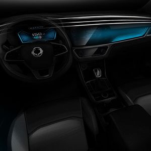 Die Koreaner versprechen im Interieur mehr Premiumambiente und Technikflair. Neben einem 9-Zoll-Touchscreen für das Infotainmentsystem gibt es ein 10,25-Farbdisplay hinterm Lenkrad.(Bild:  Ssangyong)