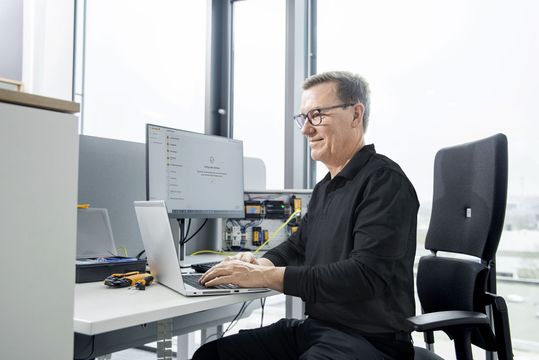 (Ein Installationsassistent führt den Installateur durch die Einrichtung von Smartcharge; es sind keine Programmierkenntnisse erforderlich. Bild: Weidmüller Interface GmbH & Co. KG)