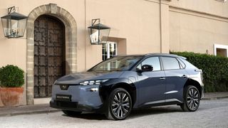 Subaru hat den Solterra überarbeitet – unter anderem hat der Akku jetzt mehr Kapazität. (Bild: Subaru)