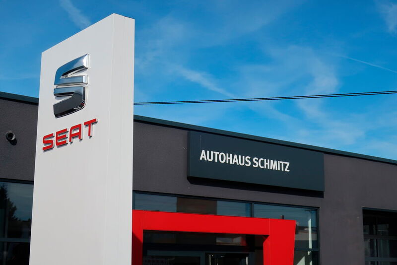 Das Autohaus Schmitz aus Ebernhahn gehört zu den großen Seat-Partnern in Deutschland. (Bild: Grimm/»kfz-betrieb«)