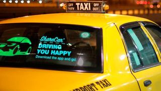 Die Möglichkeit für Fahrdienste, mit ortsbezogener Werbung monatliche Mehreinnahmen zu erzielen, zieht erhebliches Interesse auf sich, denn hierdurch lässt sich die Profitabilität des Fahrdienstes und/oder die Entlohnung für die Fahrer erhöhen. (TI)