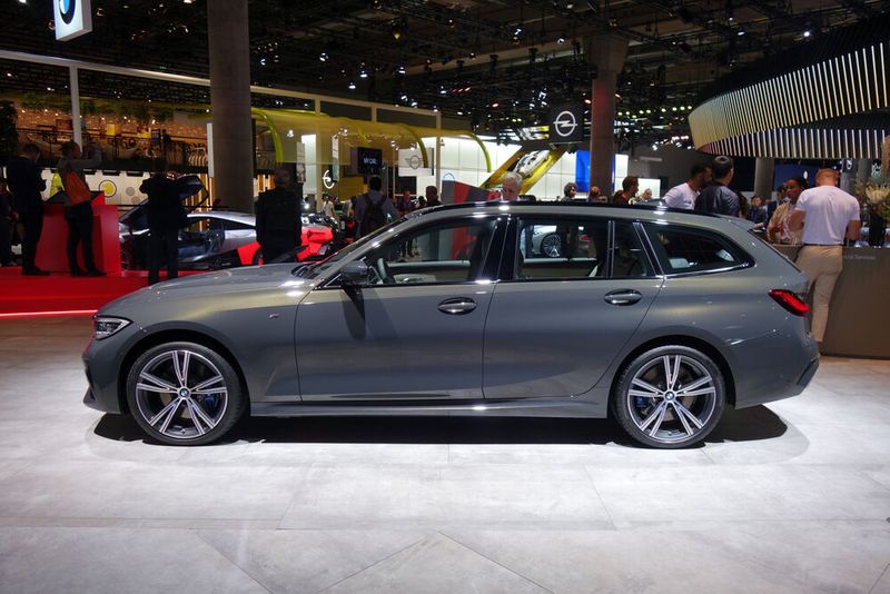 Zudem zeigen die Münchner den neuen 3er Touring, der vor allem für das wichtige Gewerbegeschäft eine Rolle spielt. (Wehner/»kfz-betrieb«)