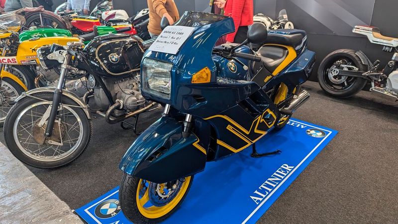 Neufahrzeug und gleich verkauft: die polarisierende BMW K1 von 1989. Bis 1993 enstand sie in einer Stückzahl von 6.921 Einheiten. (Bild: Dominsky)