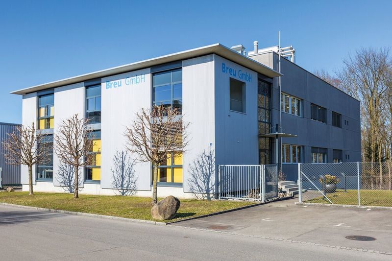 Die Breu Diamantwerkzeug GmbH hat ihren Sitz im schweizerischen Arbon am Bodensee. Breu hat sich auf galvanisierte Diamant- und CBN-Werkzeuge spezialisiert. (Breu)