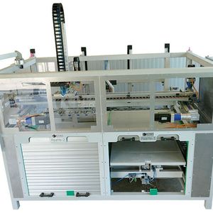 Bild 1 (oben): Mit der Tandemlösung stapelt das System nonstop weiter, auch wenn die vollen Boxen gegen leere gewechselt werden. Bild: Josef Vogt