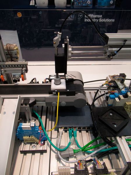 Den Weg vom analogen ins digitale Zeitalter einer Anlage zeigte Lufthansa Industry Solutions anhand der IoT-Plattform Thingworx von PTC. (J.Pfeiffer/konstruktionspraxis)
