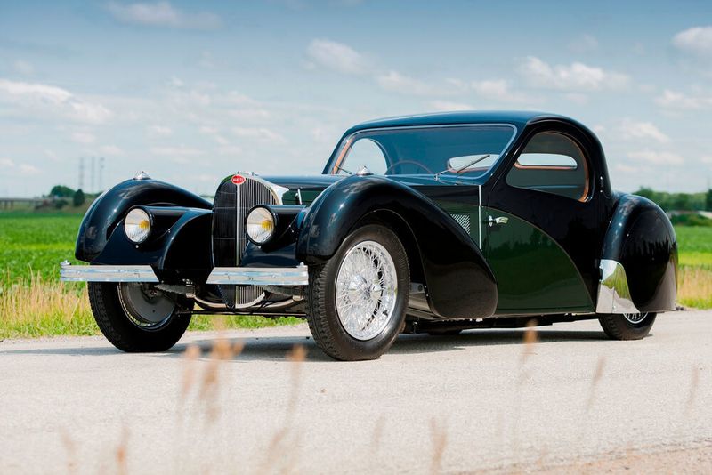 Bugatti Typ 57SC Atlante (1937). (RM Auctions/Darin Schnabel)