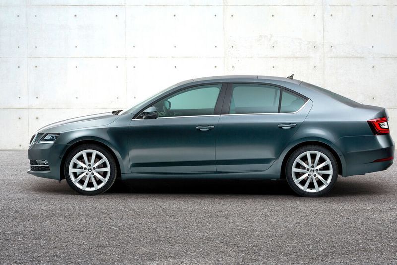 An den eigentlichen Abmessungen der Bleche hat sich durch das Facelift nichts geändert. (Skoda)