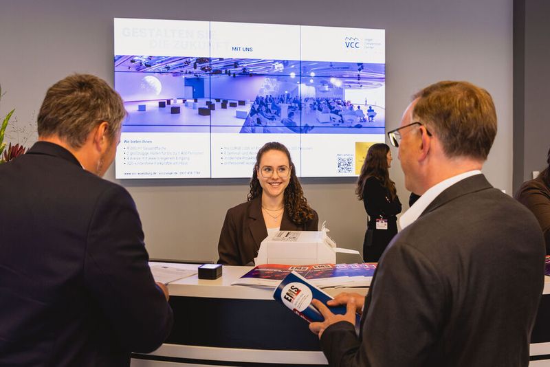 Impressionen vom 24. Würzburger EMS-Tag: Im Mittelpunkt standen aktuelle Branchenthemen, praxisnahe Impulse und insbesondere der persönliche Austausch innerhalb der EMS-Community. (Bild: Stefan Bausewein)
