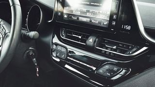 Central Infotainment System: So far, PCAP displays have dominated in vehicles. However, by 2025, the trend is expected to shift towards In-Cell Touch systems with a market share of over 50 percent. (Image:freely licensed)