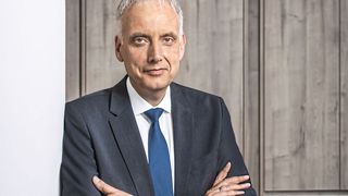 Rolf Breidenbach, 59, verlässt nach 18 Jahren als Vorsitzender der Geschäftsführung den Zulieferer Hella. (Bernhard Huber/Hella)