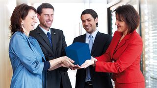 /imgserver/companyimg/temp/KIVBF-Wuerfelhalten_7 ()