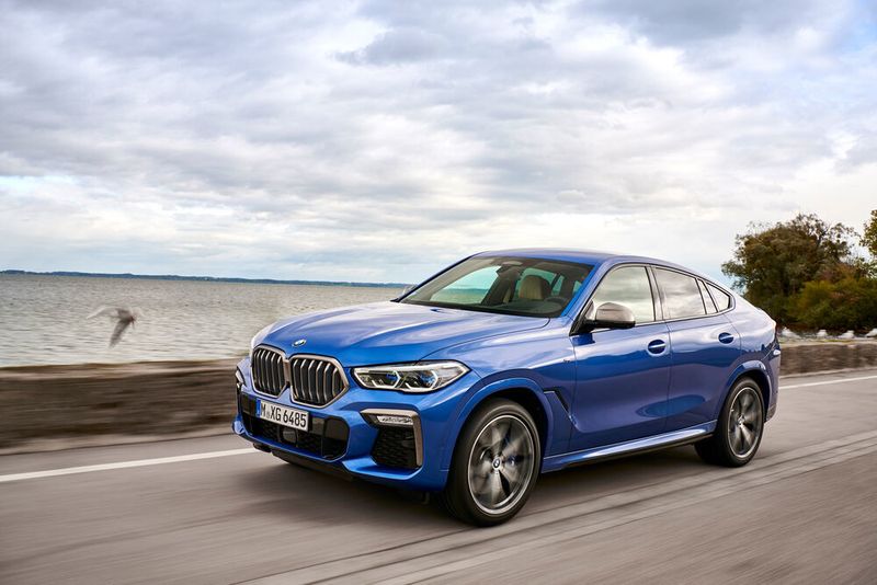 BMW schickt den neuen X6 ins Rennen. (BMW)
