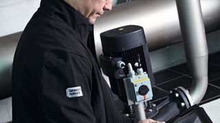 Auch wenn sie noch funktionern, kann es sich lohnen, alte Pumpen auf ihre Effizienz zu überprüfen und gegebenenfalls auszutauschen. (Take One)