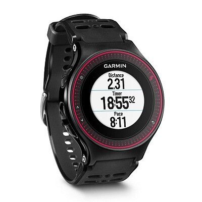 Garmin Forerunner 225: GPS-Laufuhr mit HF-Messung am Handgelenk; Herzfrequenzmessung am Handgelenk; Grafische Darstellung der 5 Herzfrequenz-Zonen; Activity Tracker zum Speichern der am Tag zurückgelegten Schritte und Kalorien; Smartphone Konnektivität für Live Tracking und Daten-Upload; Präzise Aufzeichnung von Strecke, Distanz und Geschwindigkeit (Bild: Garmin/IFA)