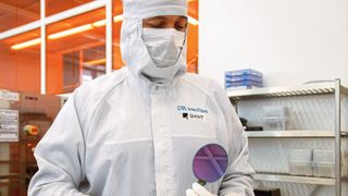 Quantenchip-Fertigung: Q.ANT und das Institut für Mikroelektronik Stuttgart wollen in zwei Jahren Quantenchips in Kleinserie fertigen. Schon heute baut Q.ANT hochempfindilche Magnetfeldsensoren. (Bild: Q.ANT)