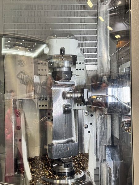 Grob zeigt auf seiner bislang größten Hausmesse 2025 technologische Highlights auf über 6.000 Quadratmetern. (Bild: VCG/Sonnenberg)