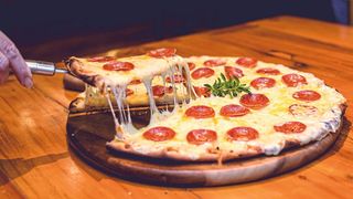 Eine fettreiche Ernährung führt leicht zu Übergewicht und Diabetes. (Bild: frei lizenziert – Getúlio Moraes)