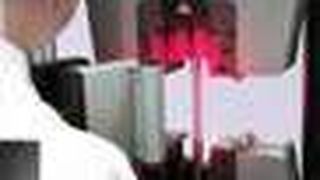 Die pneumatischen Spannzeuge sind speziell für Prüfmaschinen mit hohen Nennkräften konzipiert.  (Bild: Instron)