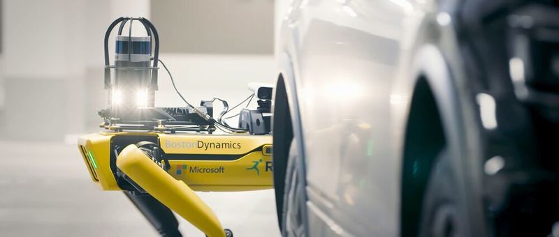 Seine verschiedenen Sensordaten und Bildinformationen überträgt er zu Microsoft Azure in die Cloud oder verarbeitet sie gleich selbst „on the Edge“.  (Microsoft)