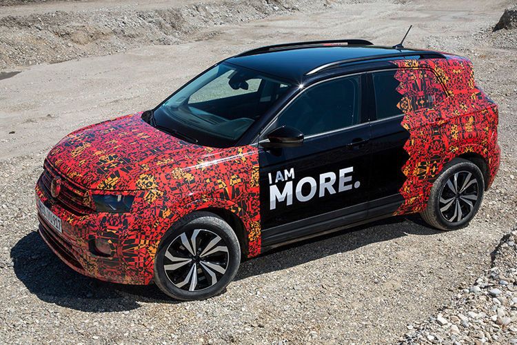 Schon im Protoypen merkt man: Fahrwerk und Lenkung werden eher SUV-typisch komfortabel abgestimmt. (Bild: Volkswagen)