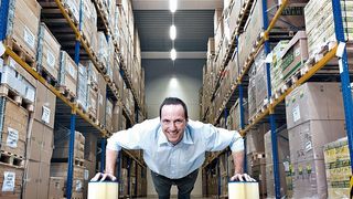 Fitte Mitarbeiter sind leistungsfähiger: Manchmal genügen schon ein paar kräftigende Liegestütze. (Bild: Elsässer Filtertechnik)