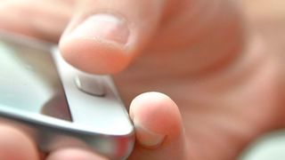 Die erweiterte BfR-App „Vergiftungsunfälle bei Kindern“ liefert rasche Informationen über Giftpflanzen. (Symbolbild) (gemeinfrei)