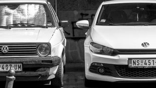 Automobilhersteller sollten zukünftig vermehrt auf Connected Services setzen, damit sie von ihren digitalen Wettbewerbern nicht abgehängt werden. (Bild: gemeinfrei)