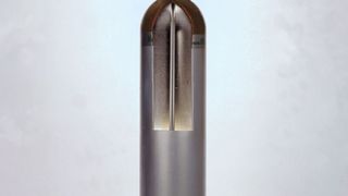 Abb.1: Das in die Gasflasche integrierte Reinigungssystem filtert Sauerstoff, Feuchte, Kohlenwasserstoffe, Halogenkohlenwasserstoffe, Kohlenmonoxid und Kohlendioxid zusätzlich aus dem bereits ultrahochhreinen Gas. (Bild: Air Products)