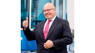 Peter Altmaier (CDU), Bundesminister für Wirtschaft und Energie, fordert ein europäisches Unternehmen im Bereich der künstlichen Intelligenz nach dem Vorbild von „Airbus“.  (Im Bild: Peter Altmaier auf der Cebit 2018.) (Bild: Hauke-Christian Dittrich/dpa)