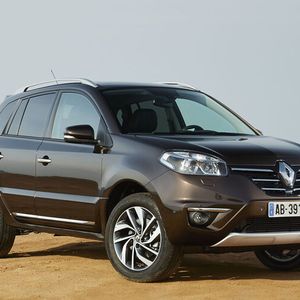 Renault hat seinem Kompakt-SUV Koleos nun erneut ein anderes Gesicht verpasst.