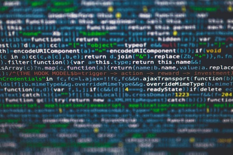 Methoden der schwachen KI fokussieren sich auf Lösungen konkreter Anwendungsprobleme auf Basis bekannter Methoden aus der Mathematik und Informatik. (gemeinfrei)