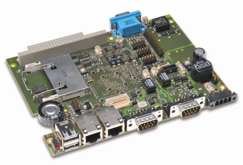 Die CPU-Boards der NETSBC 41 Serie verfügen über die Prozessorplattform Vortex86DX2. Die Prozessoren wurden explizit für Embedded-Anwendungen entwickelt. Die CPU-Boards verfügen über ein umfassendes Überwachungssystem, das neben einem intelligenten Power Management eine Temperaturüberwachung und einen Watchdog beinhaltet. Die Boards sind für den erweiterten Temperaturbereich von –40 bis +85 Grad Celsius auf Bauteilebene ausgelegt. Außerdem verfügen sie über CFast-Flash-Speicher. Durch die skalierbare Taktfrequenz eignen sich die Boards zudem für Retrofitanwendungen.  (Bild: Syslogic GmbH)