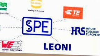 Unternehmensvertreter der Gründungsmitglieder von Harting, TE Connectivity, Hirose, Würth Elektronik, Leoni, Murrelektronik sowie Softing IT Networks gaben auf der SPS 2019 die Gründung des „Single Pair Ethernet - Industrial Partner Network“ bekannt. (S.Kunze/VCG)