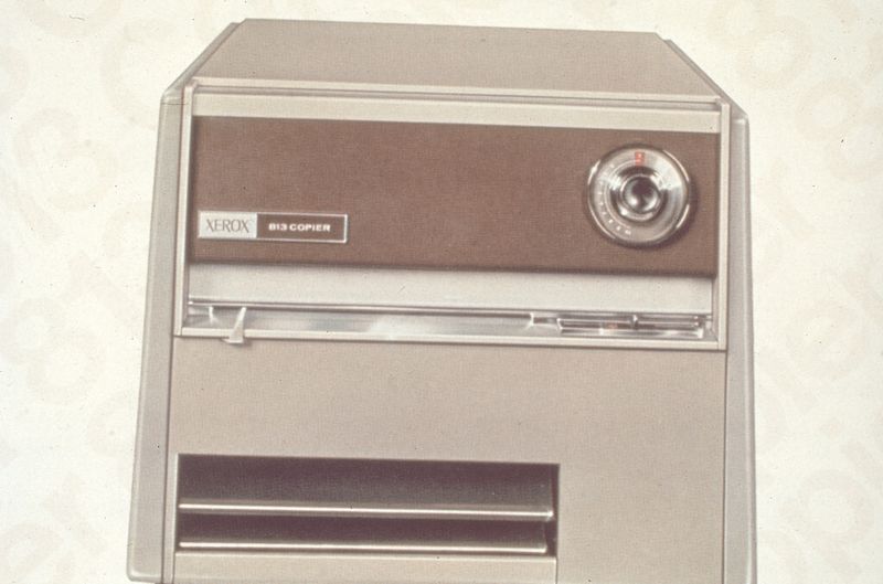 Das Modell 813 brachte 1963 das Kopieren auf herkömmlichem Papier direkt auf den Schreibtisch. (Xerox)
