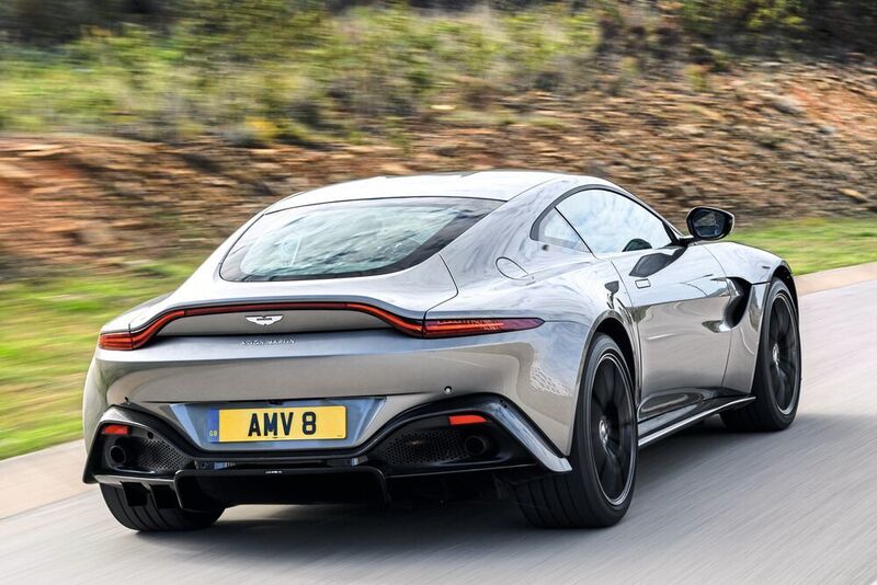 Mit AMG-Kraft schafft der Vantage auf Wunsch bis zu 314 km/h.. (Aston Martin)