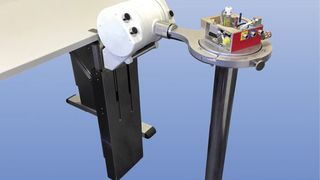 de-2021-07-500-ace-tech-solute-haltekonstruktion-mit-probenkopf-vertikal (Quelle: Tech-Solute GmbH)