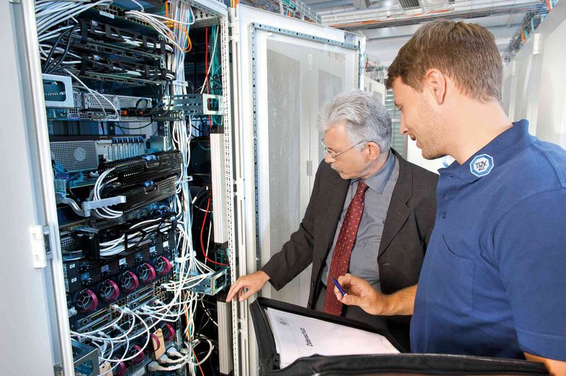 TÜV SÜD prüft mit Audits vor Ort Serverräume und Rechenzentren. (Bild: TÜV Süd)